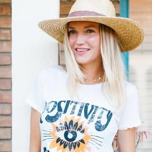 Meet your Posher, Mia